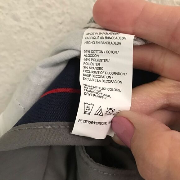 Izod flat front light gray shorts 40 - Picture 7 of 7